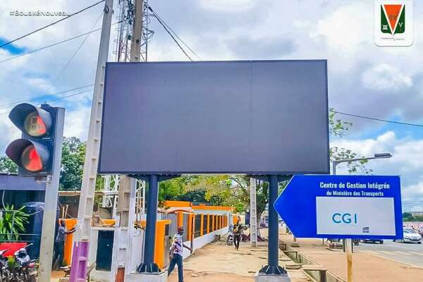 BOUAKÉ S'ENGAGE POUR LE NUMERIQUE ET L'EMPLOI DES JEUNES.